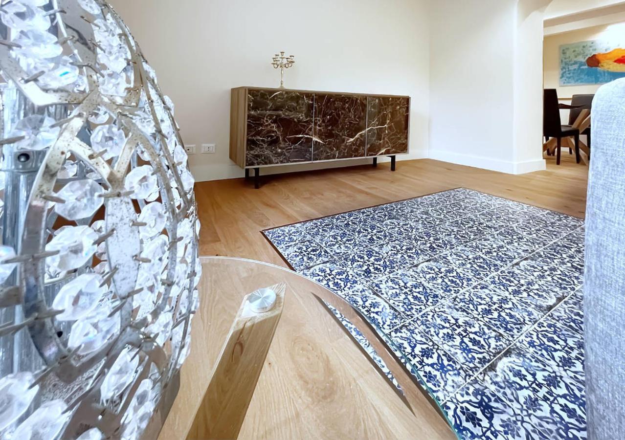 Solemar Sicilia - Casa Adele Apartment ปาแลร์โม ภายนอก รูปภาพ